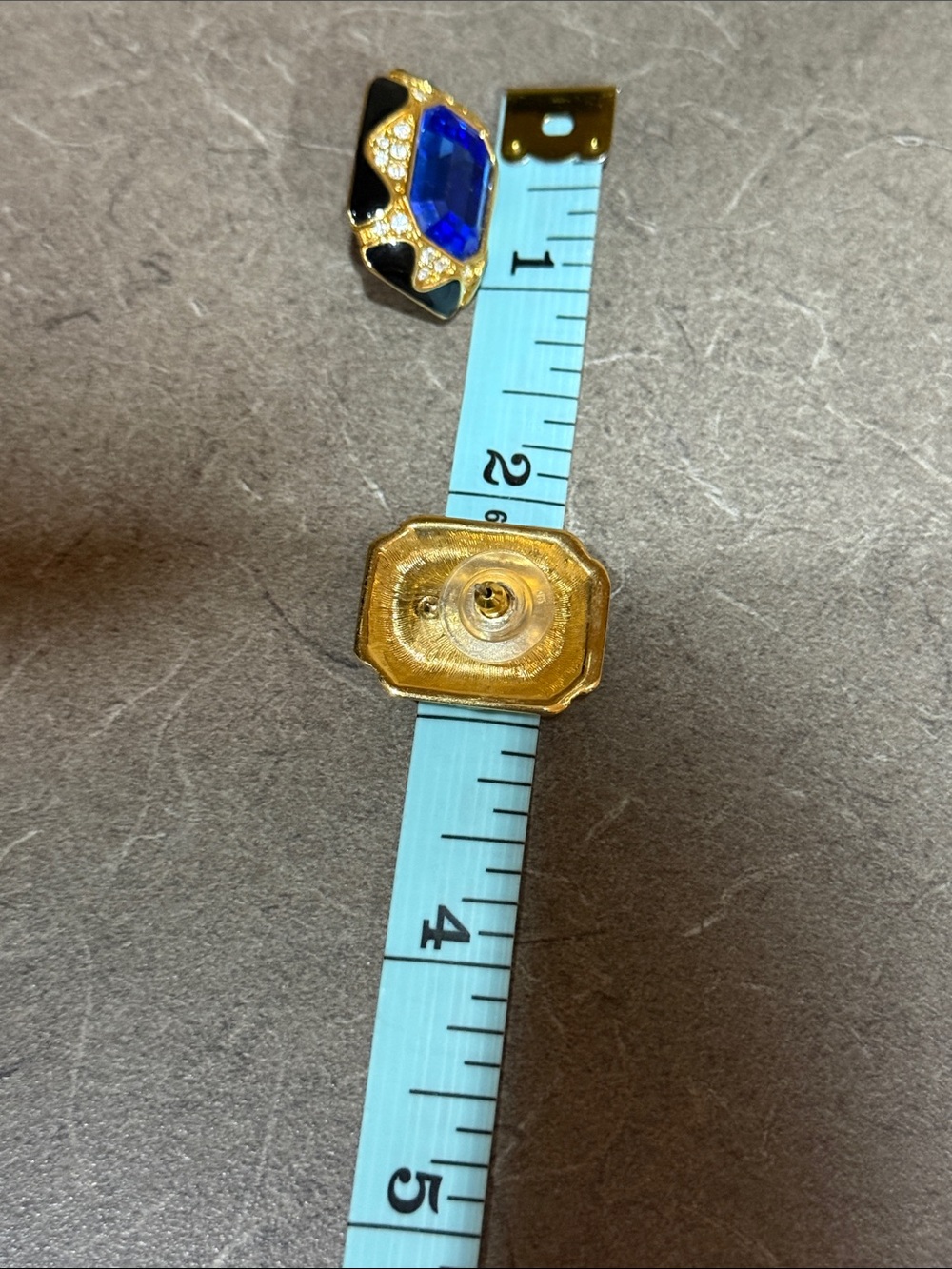 Vintage Swarovski Gold Tone earrings - Picture 5 of 5
